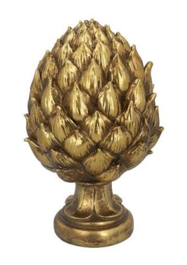 Bring a touch of unexpected, sculptural beauty to your home with this stunning Golden Artichoke by Gisela Graham. The intricate layers and luxurious gold finish create a wonderfully tactile and eye-catching object. Perfect for adding a sophisticated accent to a bookshelf, creating a unique tablescape centrepiece, or styling a kitchen shelf. A chic and unusual gift for a housewarming or for the person who has impeccable taste.